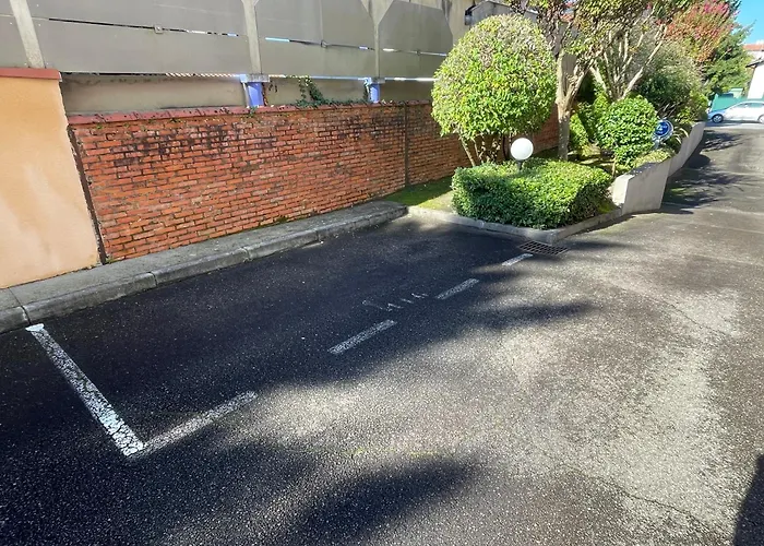 Petit Charme - Balcon - Parking - Fibre